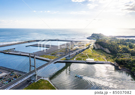 秋の松川浦と松川浦大橋(福島県相馬市) 秋の松川浦と松川浦大橋(福島県相馬市) 85037082