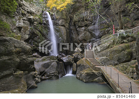 鮎屋の滝（兵庫県洲本市） 85041460