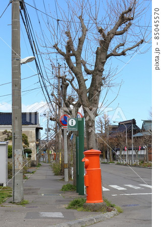 北海道 函館 丸ポストのある風景(舟見町付近) 北海道 函館 丸ポストのある風景(舟見町付近) 85045570