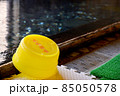 温泉　内湯へ置いてあるケロリン桶 85050578