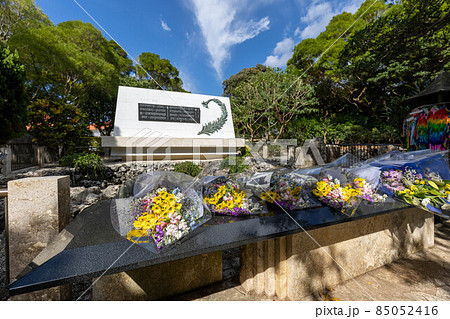 ひめゆりの塔と慰霊碑 ひめゆりの塔と慰霊碑 85052416