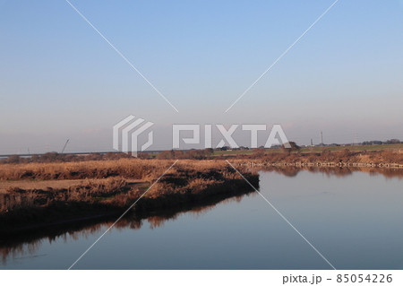 冬の河原 85054226