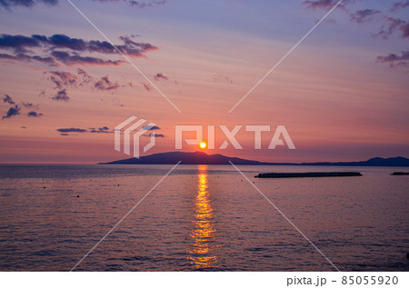 男鹿半島へ沈む夕日 男鹿半島へ沈む夕日 85055920