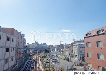 東京中野区の西武新宿線新井薬師前駅 東京中野区の西武新宿線新井薬師前駅 85061199