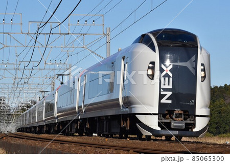 総武本線をゆくE259系の特急成田エクスプレス号 総武本線をゆくE259系の特急成田エクスプレス号 85065300