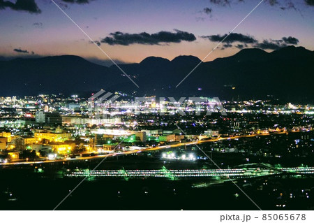 【小田原】田島の夜景、夕暮れの街並み 【小田原】田島の夜景、夕暮れの街並み 85065678