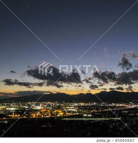 【小田原】田島の夜景、夕暮れの街並み 【小田原】田島の夜景、夕暮れの街並み 85065687