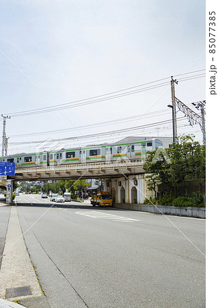 JR横須賀線と若宮大路の立体交差 85077385