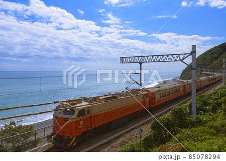 台湾台東県太麻里郷の多良駅 Duo Liang train station in Taiwan 85078294