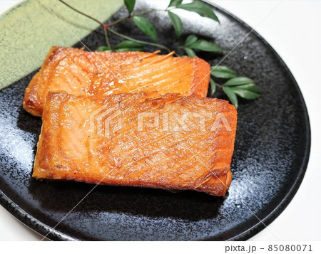 おいしい塩銀鮭　焼き魚 85080071