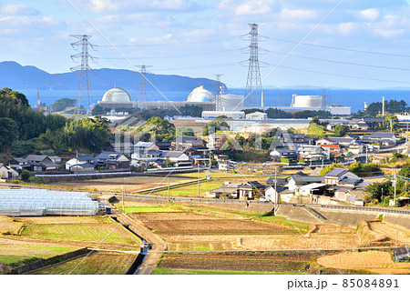 原子力発電所のある風景　佐賀県玄海町　九州電力玄海原子力発電所 85084891