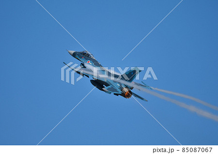 F-2戦闘機の機動飛行 85087067