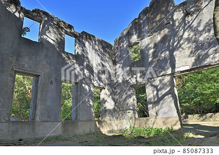 片島魚雷発射試験場跡「本部跡の内部」 片島魚雷発射試験場跡「本部跡の内部」 85087333