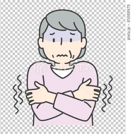 寒くて震えているシニア女性 85088978