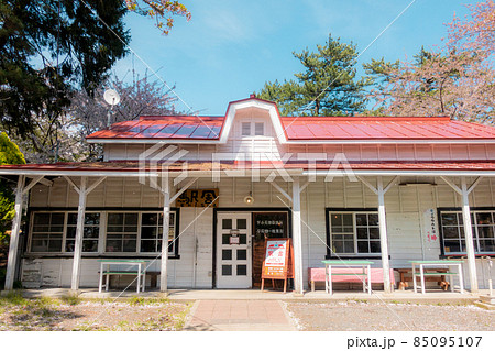 津軽鉄道旧芦野公園駅舎 85095107