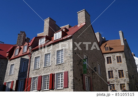 カナダ ケベックシティー ノートル・ダム通りの建物 カナダ ケベックシティー ノートル・ダム通りの建物 85105515