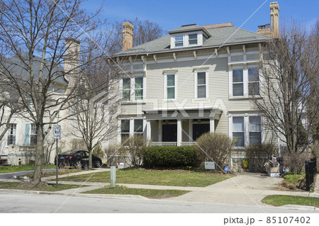 The view of American Classic family house in Evanston, IL,USA 85107402