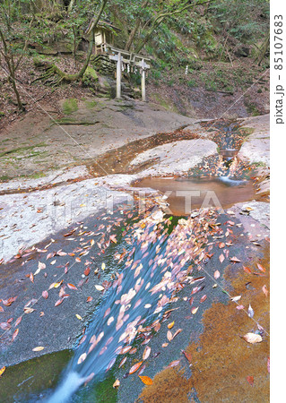 【龍鎮神社】 奈良県宇陀市室生大野 【龍鎮神社】 奈良県宇陀市室生大野 85107683