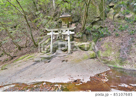 【龍鎮神社】 奈良県宇陀市室生大野 85107685