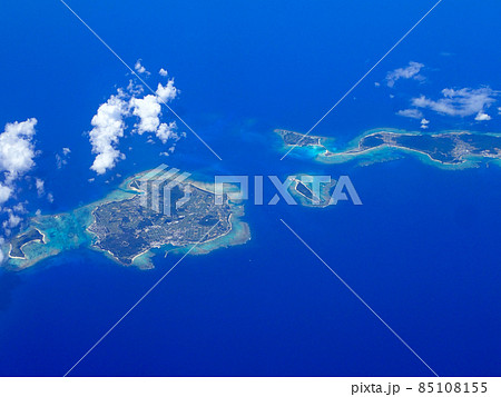 伊是名島上空 85108155