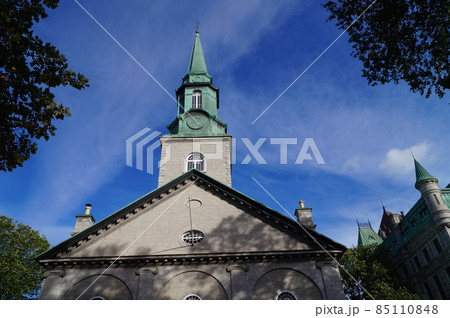 カナダ ケベックシティーのホーリートリニティ大聖堂 85110848