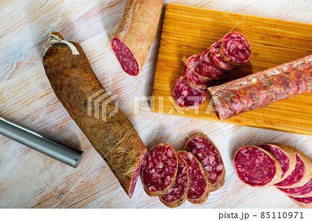 Spanish dried pork sausage Salchichon 85110971