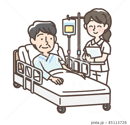 ベッドで点滴を受けている男性と看護師 85113726