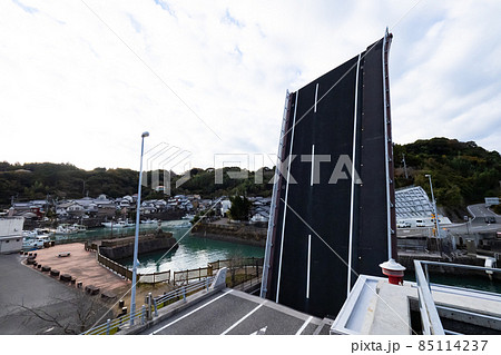 高知県手結港の稼働橋 85114237