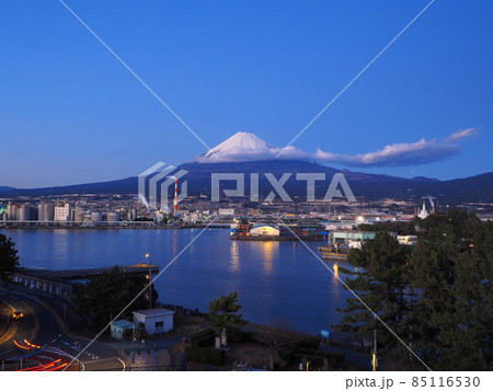 静岡県　田子の浦　夜景　12月 85116530