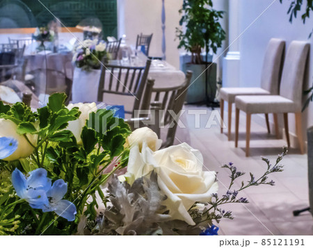 披露宴の風景 花と椅子 披露宴の風景 花と椅子 85121191