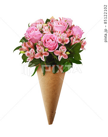 Bouquet Of Pink Roses And Alstroemeria Flowers の写真素材