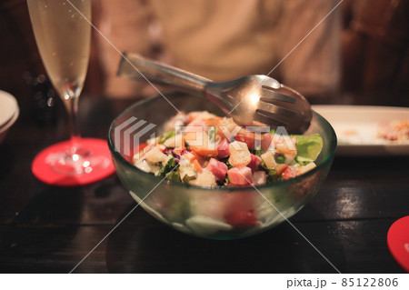 オシャレで美味しそうなシーザーサラダ【記念日料理】 オシャレで美味しそうなシーザーサラダ【記念日料理】 85122806