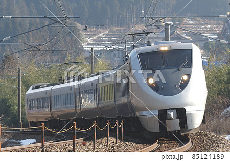 北陸本線 倶利伽羅-津幡 JR西日本 683系 T26編成(金沢) サンダーバード 北陸本線 倶利伽羅-津幡 JR西日本 683系 T26編成(金沢) サンダーバード 85124189