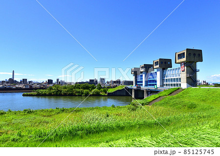 東京都、隅田川の風景 85125745
