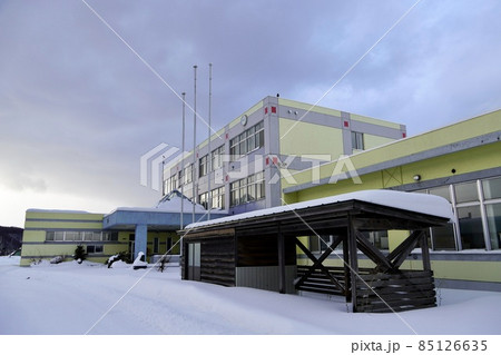 増毛町立舎熊小学校（旧増毛第二中学校校舎・廃校） 85126635