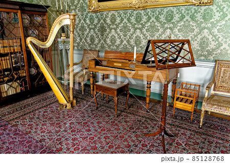 Antique vintage harp - Kitchen of Culzean Castle - Scotland 85128768