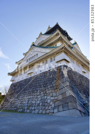 秋の大阪城公園 85132983