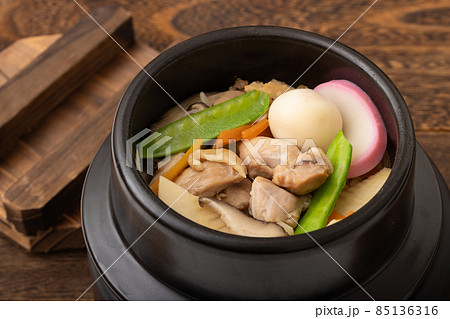 五目釜飯　(鶏五目釜飯) 85136316