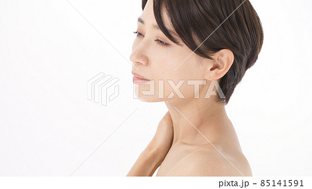 ビューティー　首筋　デコルテ　リンパ 85141591