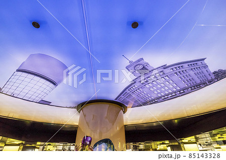 銀座　都市風景　ビル風景　銀座商店街　ビルイメージ　銀座和光　未来的 85143328