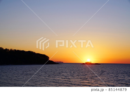 夕日 太陽 空 85144879