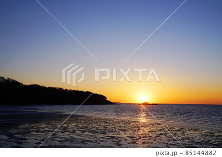 夕日 太陽 空 85144882
