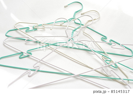 針金ハンガー（ワイヤーハンガー） 85145317