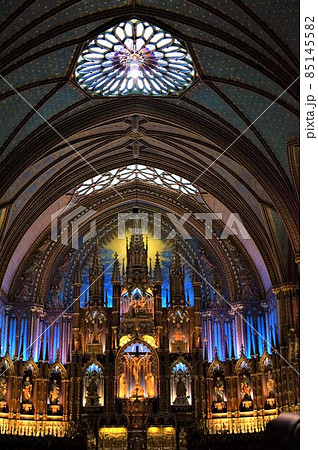 カナダ モントリオール･ノートルダム聖堂の祭壇 85145582