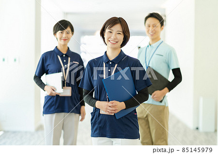 介護士 男性介護士 女性介護士 ■撮影協力「LINK FOREST」 介護士 男性介護士 女性介護士 ■撮影協力「LINK FOREST」 85145979