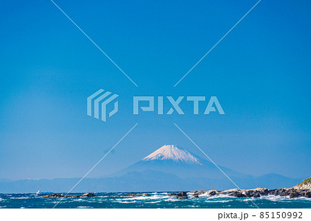 (千葉県)南房総・根本海岸から眺める富士山 (千葉県)南房総・根本海岸から眺める富士山 85150992