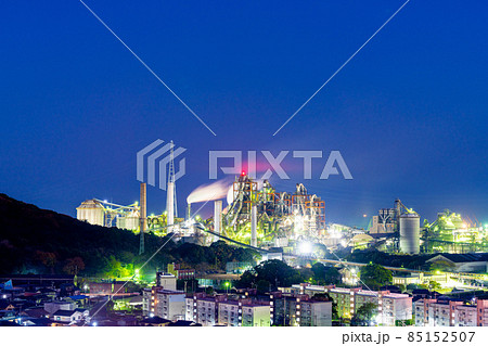 北九州の工場夜景・福岡県苅田町 85152507