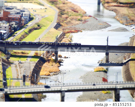 大阪府　池田市　五月山から眺める猪名川 85155253