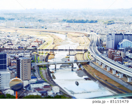 大阪府　池田市　五月山から眺める猪名川 85155479