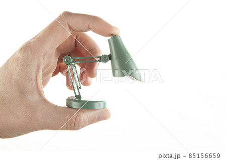 image of hand miniature lamp 85156659